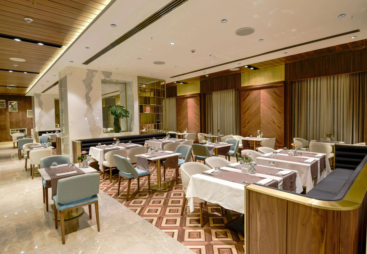 Rocks Hotel & Casino