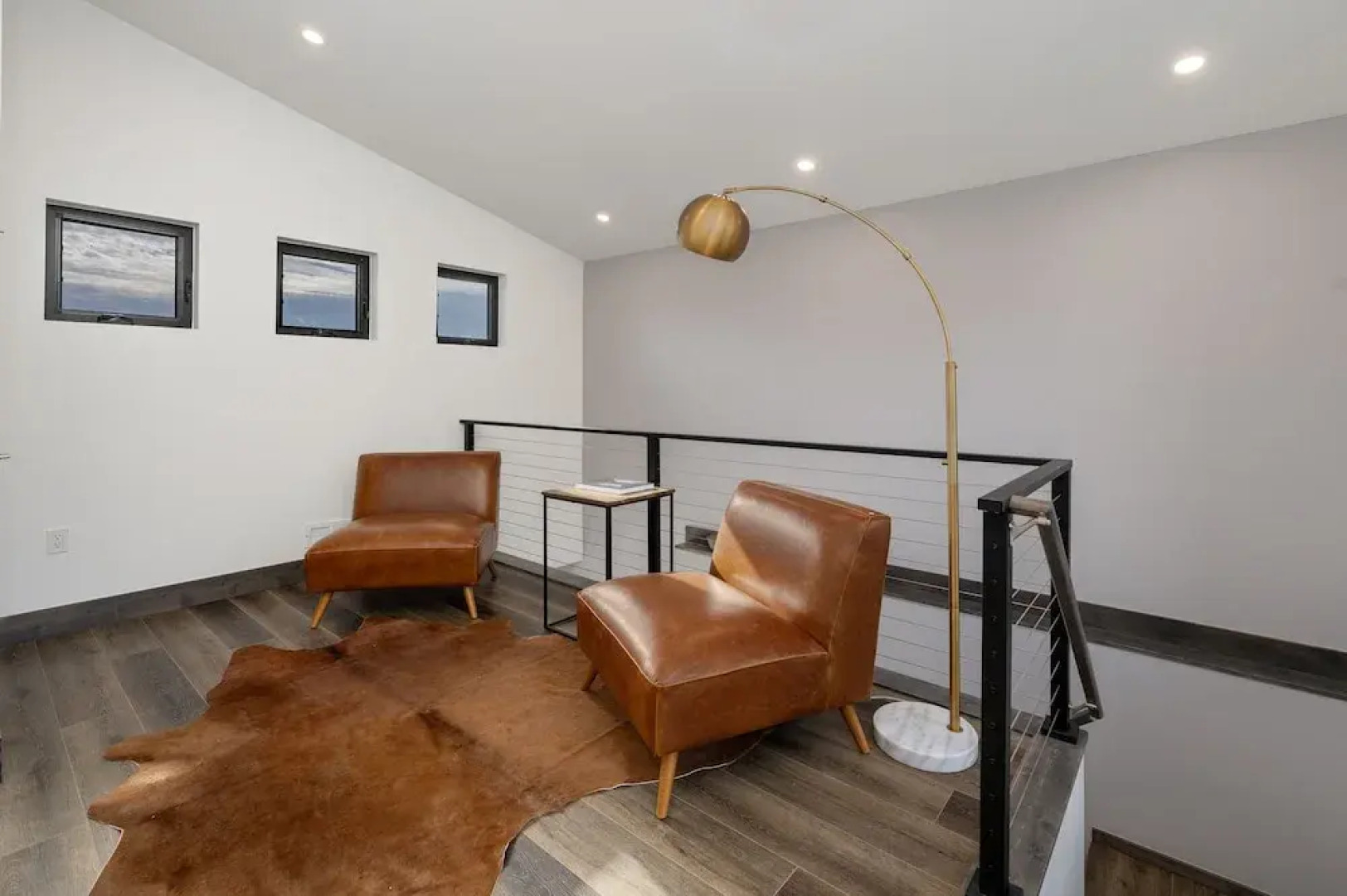 Scenic Perch 2 Bedroom Home