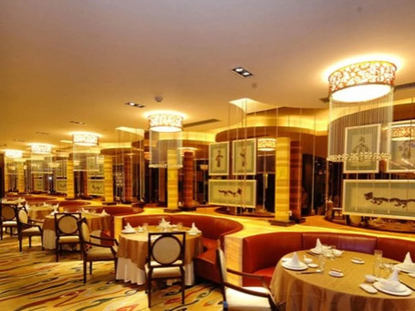 Jin Jiang Royal Palace Hotel