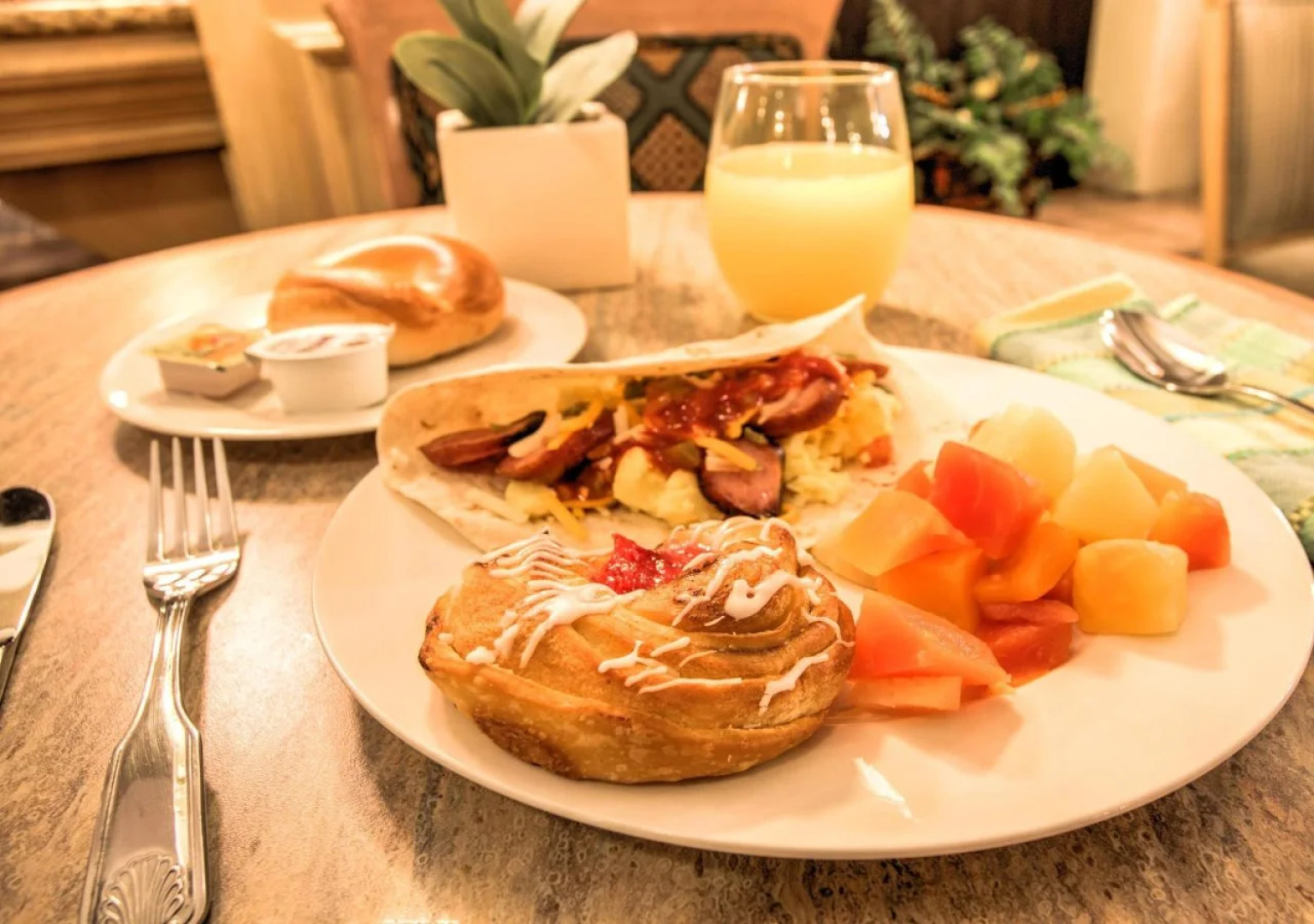 The Palms Hotel & Villas