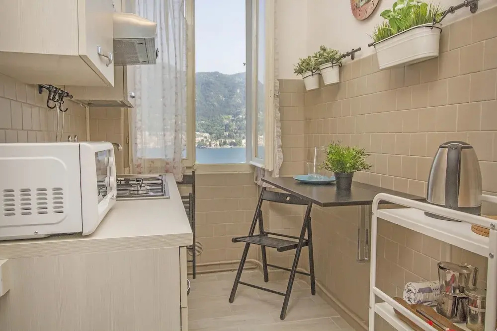 Cisano Beach Apartment