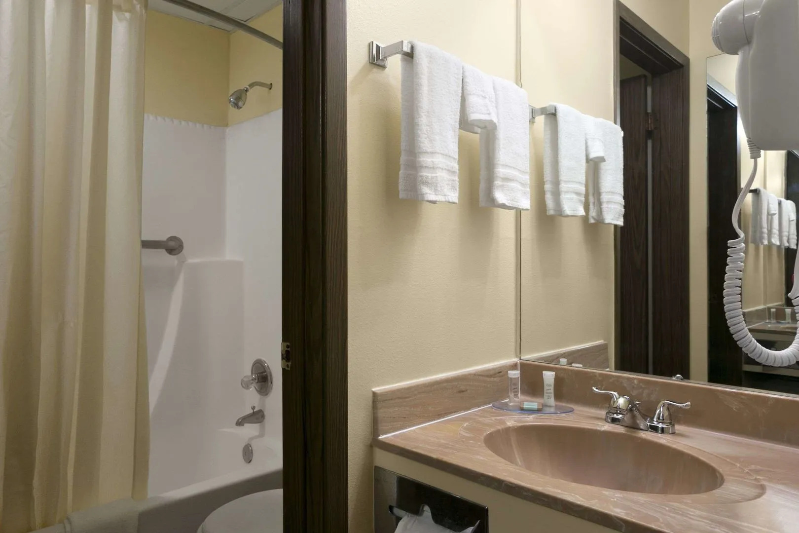 Travelodge Inn & Suites - Muscatine