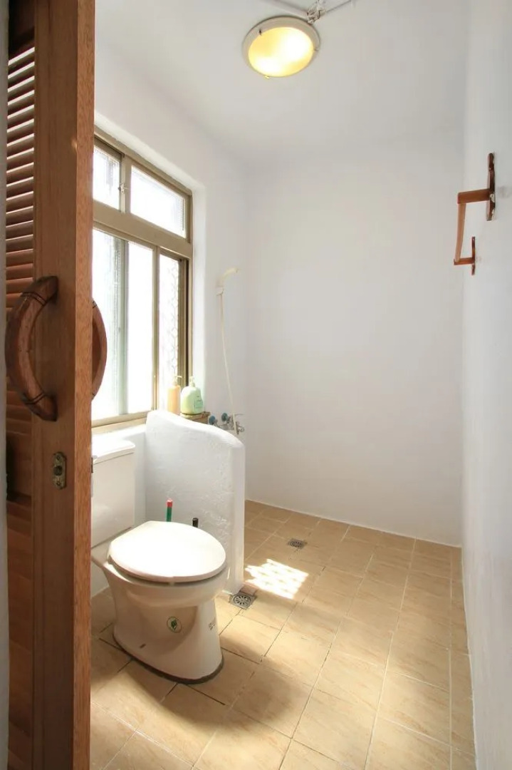 Sweet Hale Jialeshuei