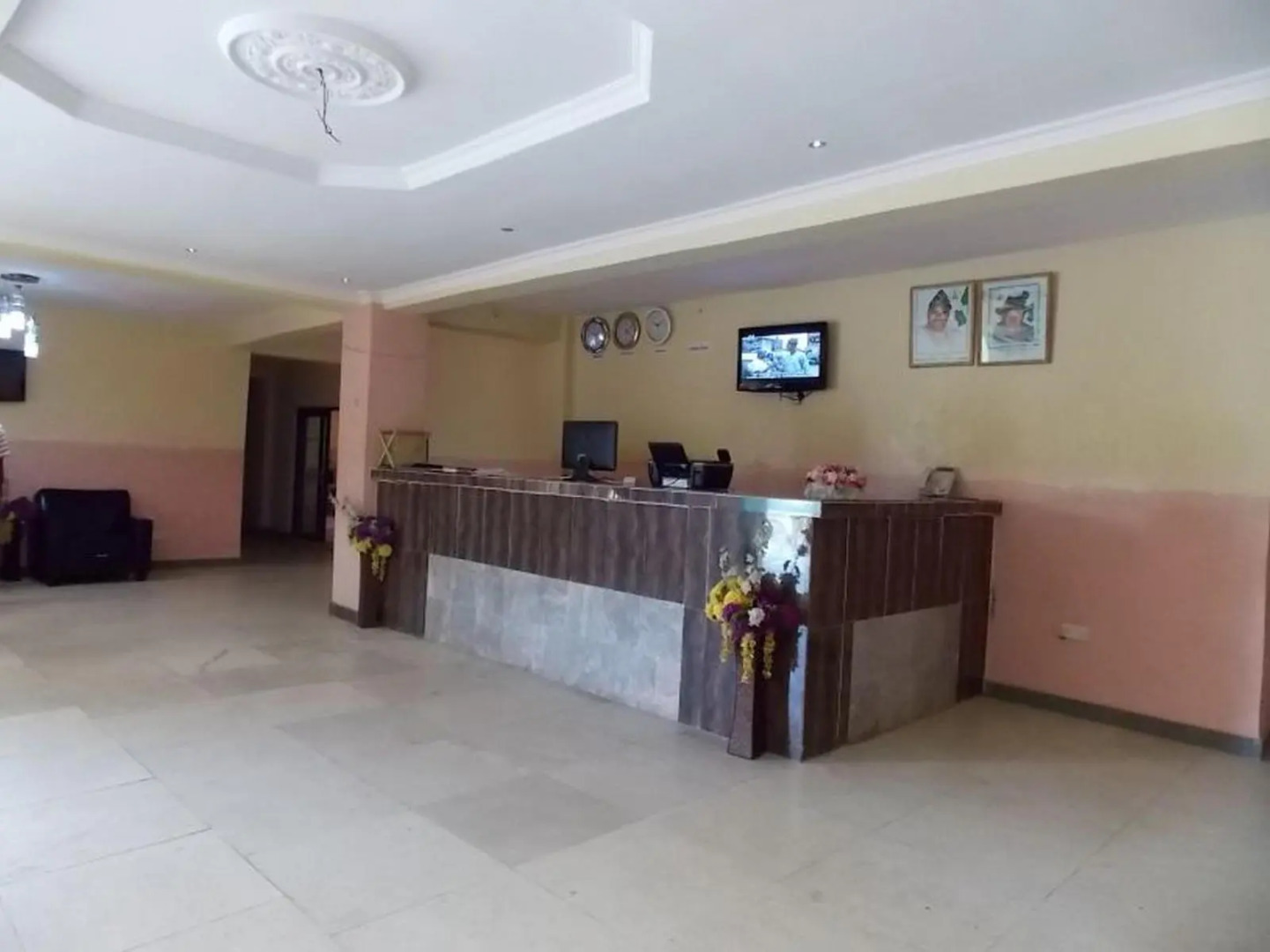 Mikagn Hotel And Suites