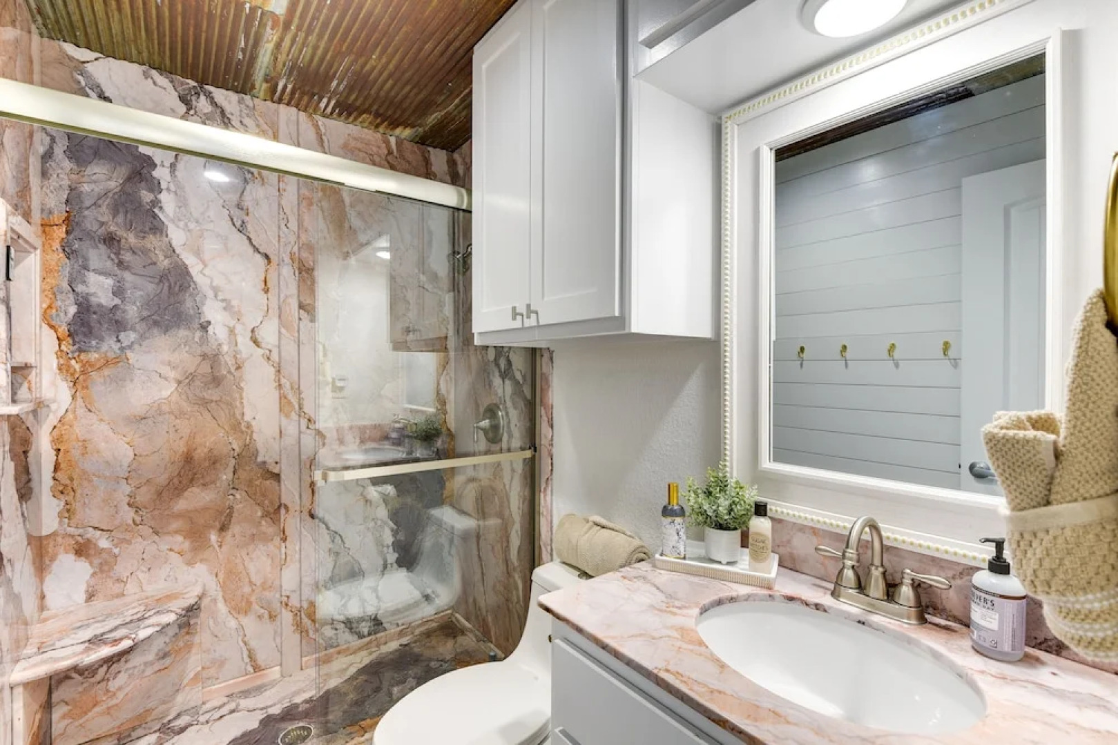 Waterfront Escape on Lake Granbury: Deck & Patio!