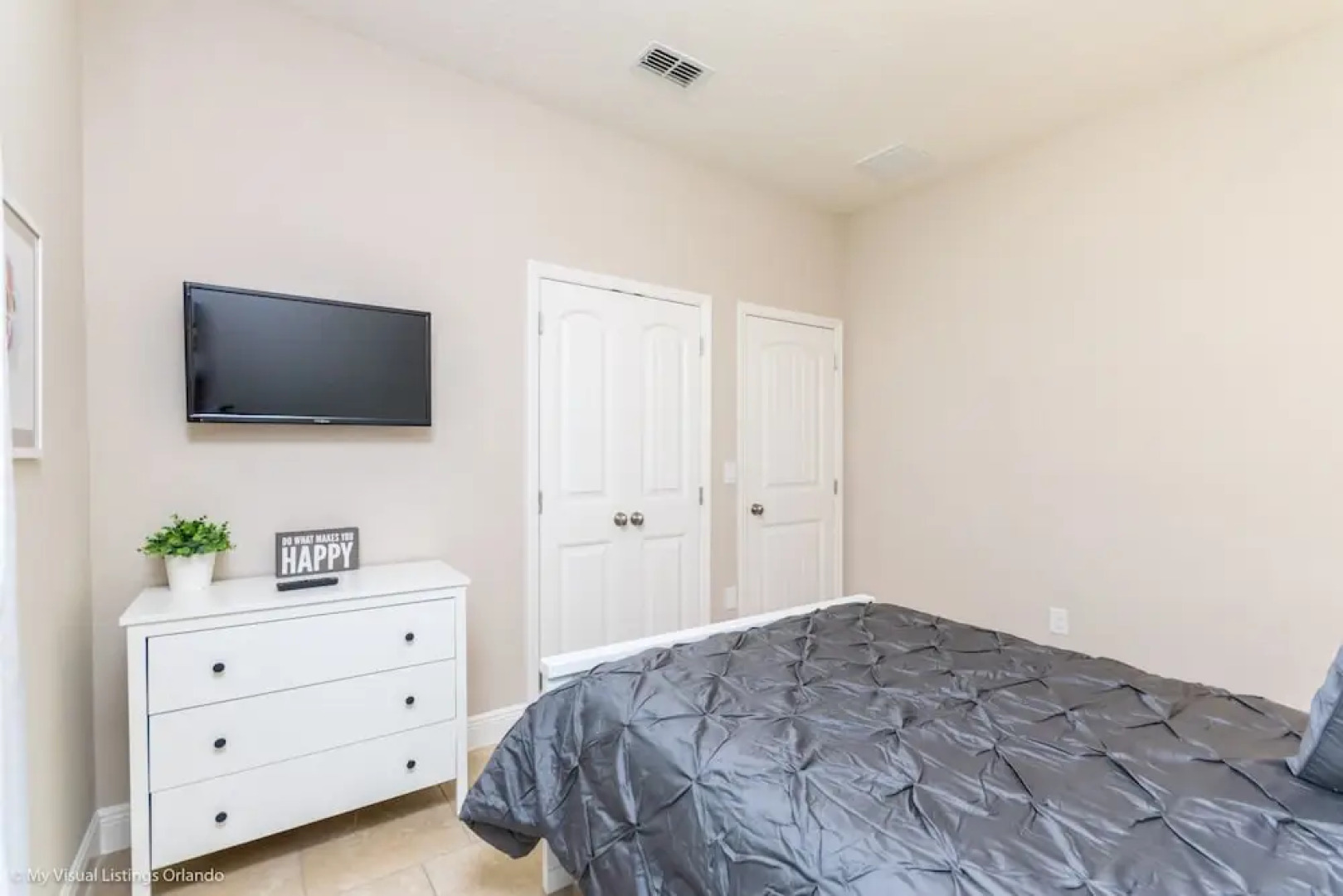 Solterra - 4175 Oaktree Drive