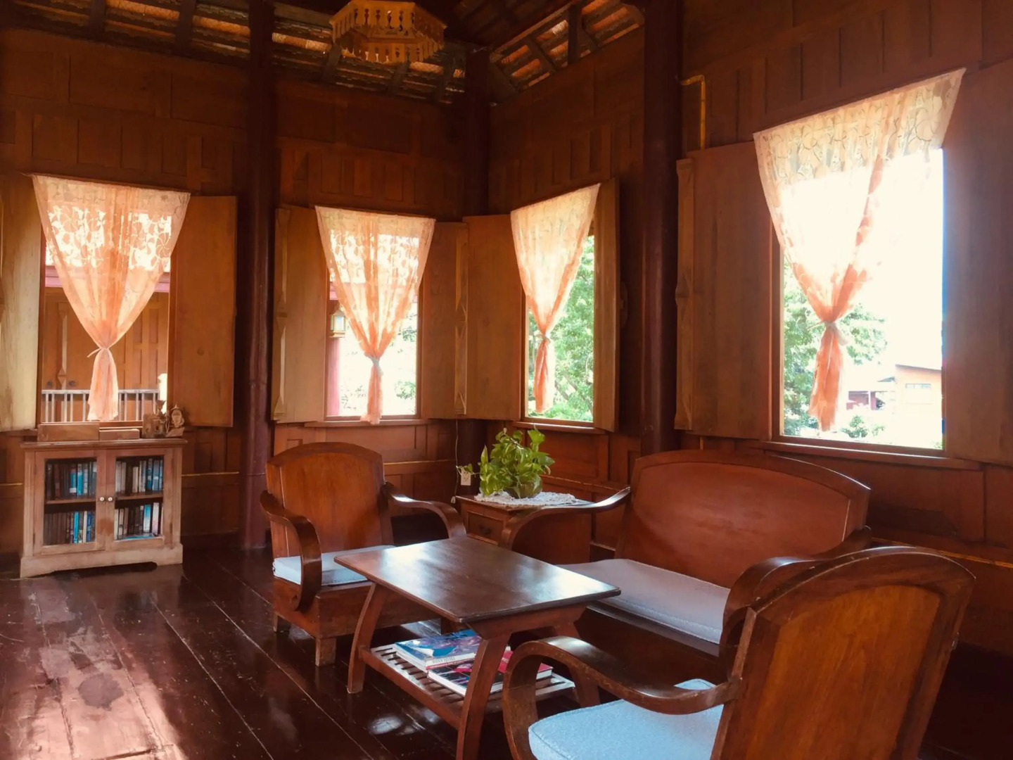 Luang Chumni Village