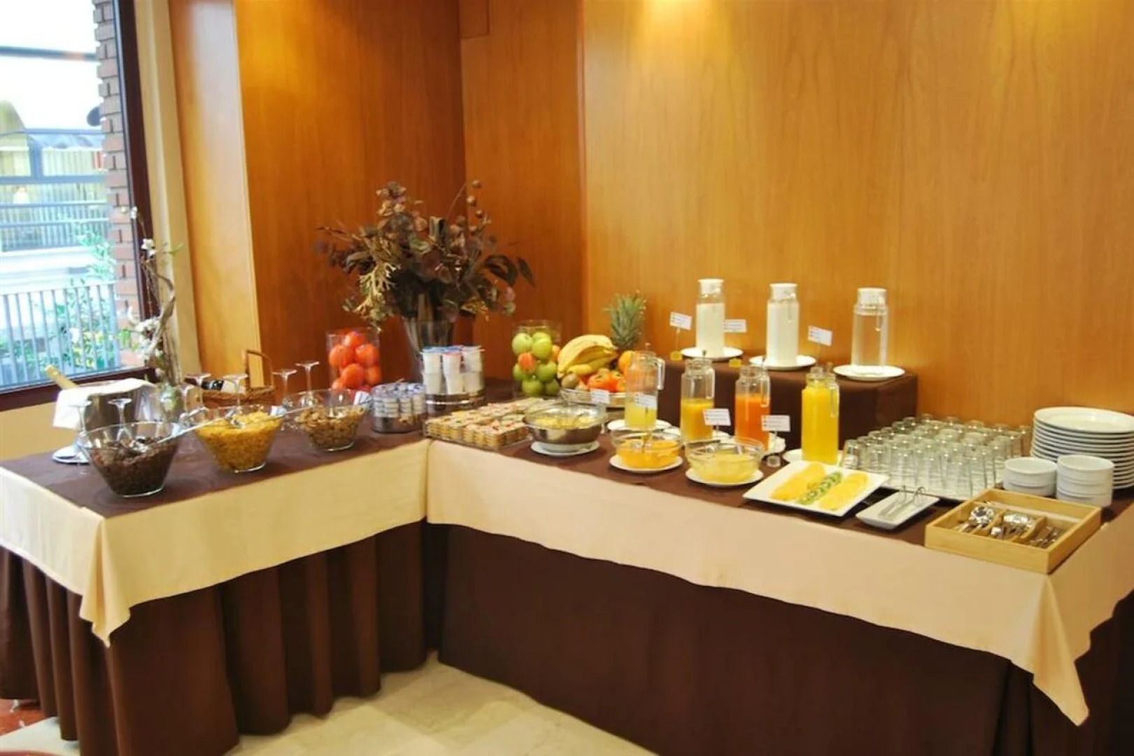 Отель RH Sorolla Centro