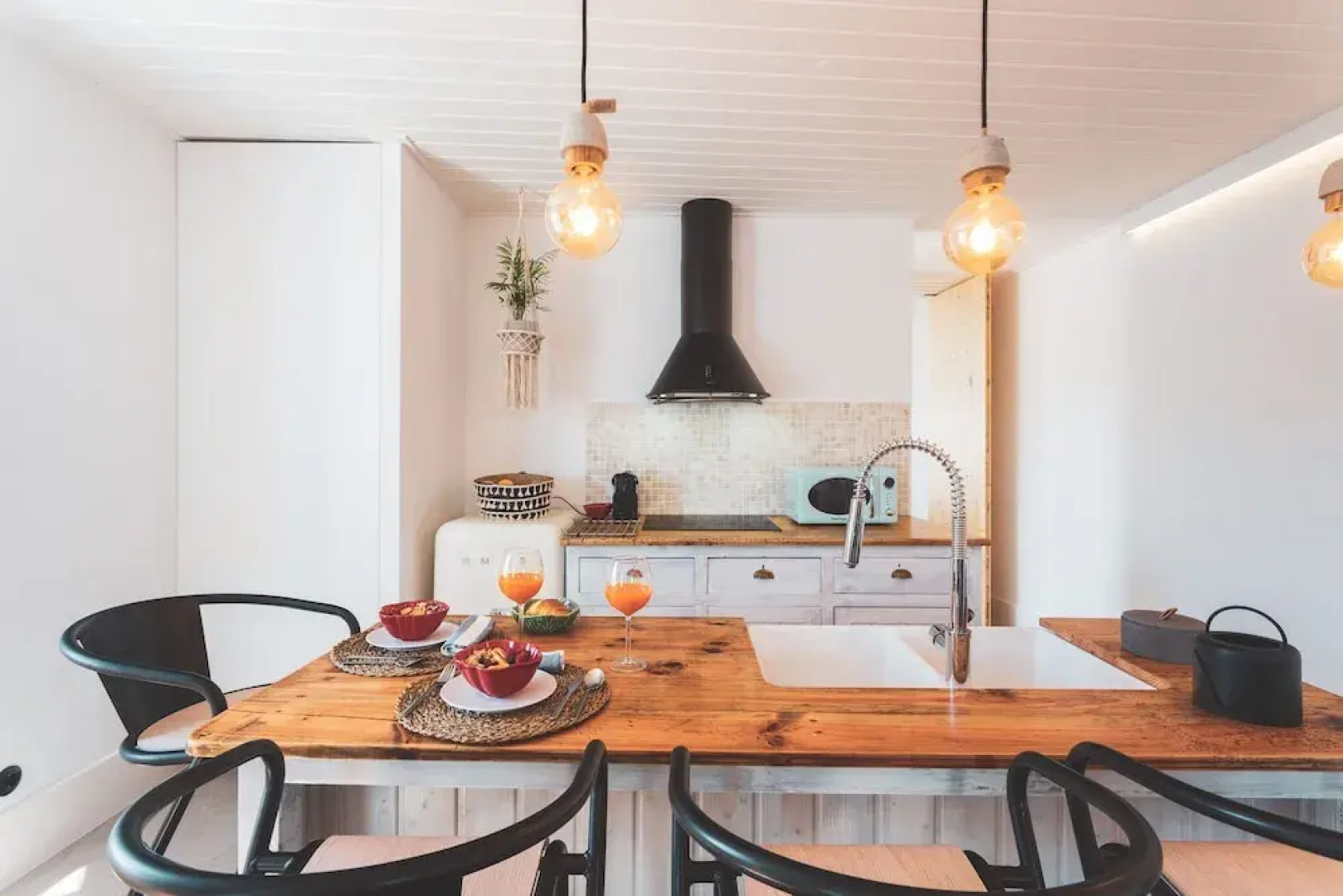 Azenhas do Mar West Coast Design & Surf