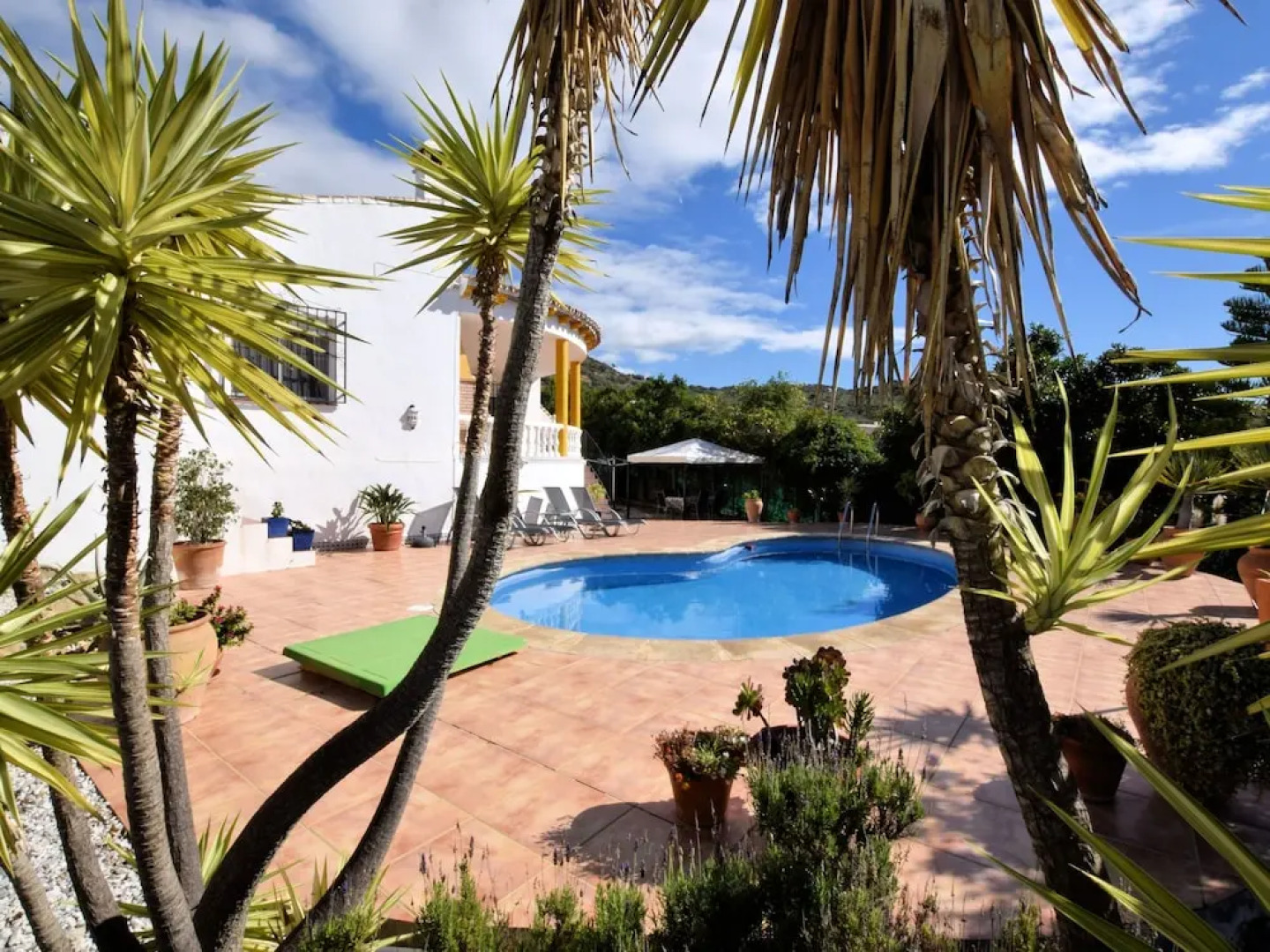 Cozy Holiday Home With Private Swimming Pool in Viñuela