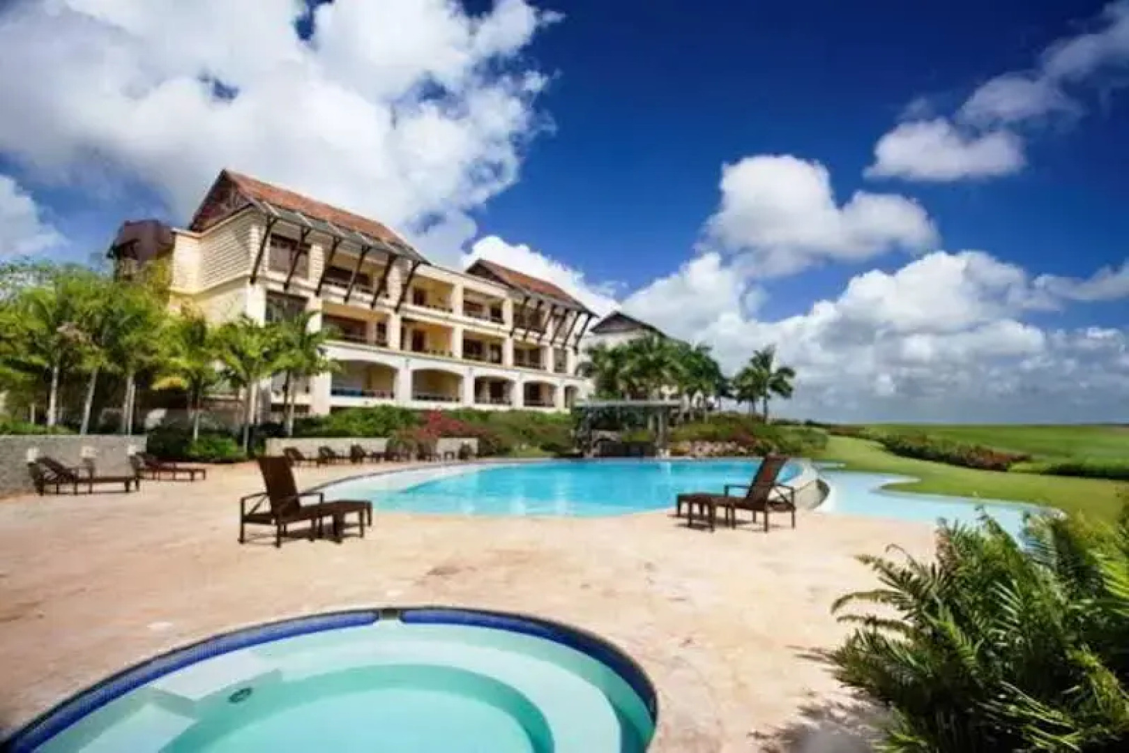 Los Altos Residences