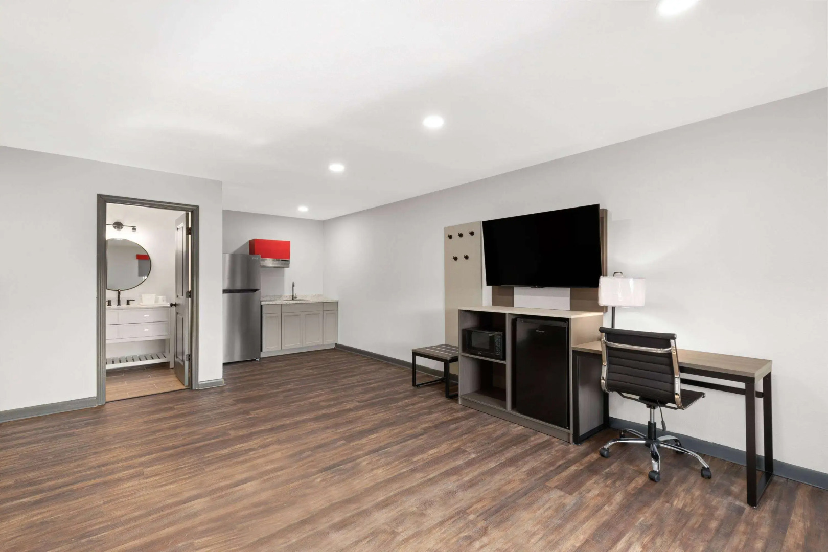 Ramada by Wyndham Bainbridge