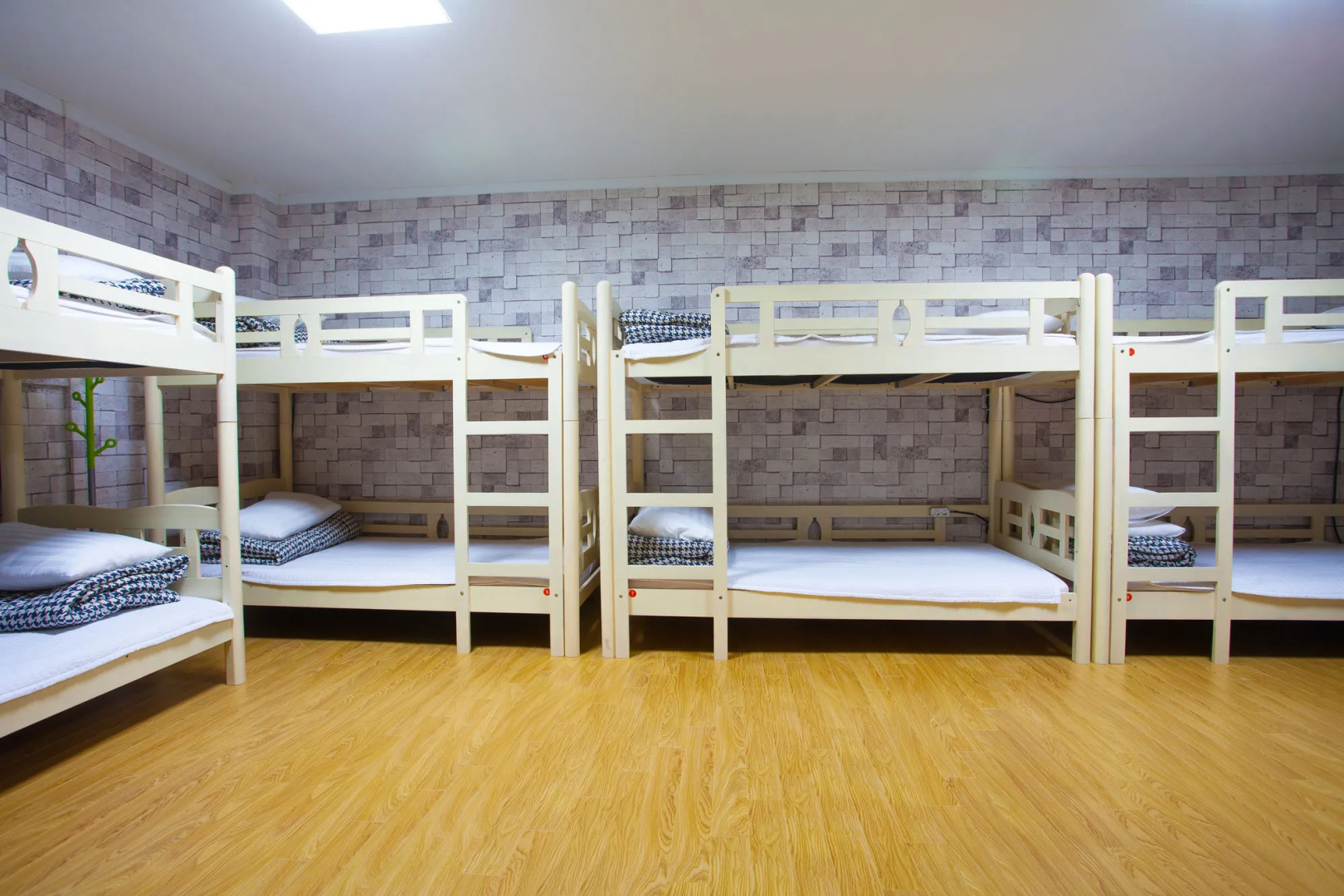 Jeju R Hotel & Guest House - Hostel