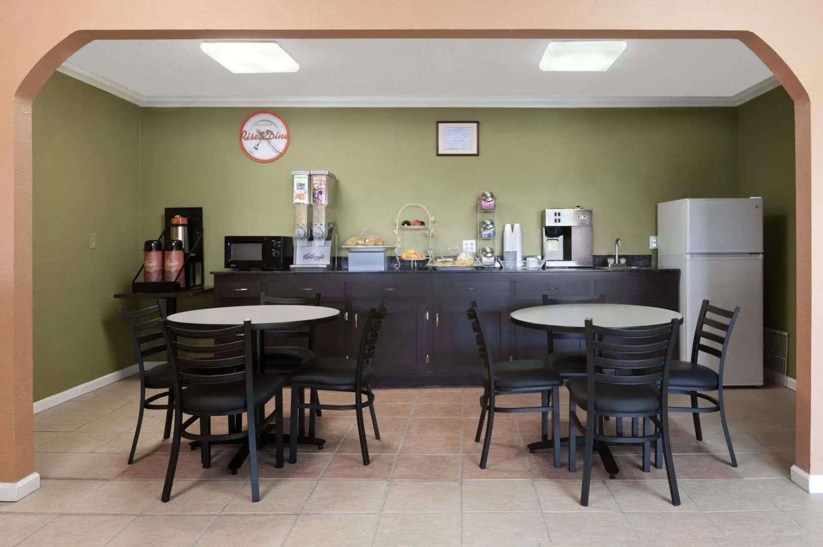 OYO Hotel Jennings Near Crowley, LA I-10