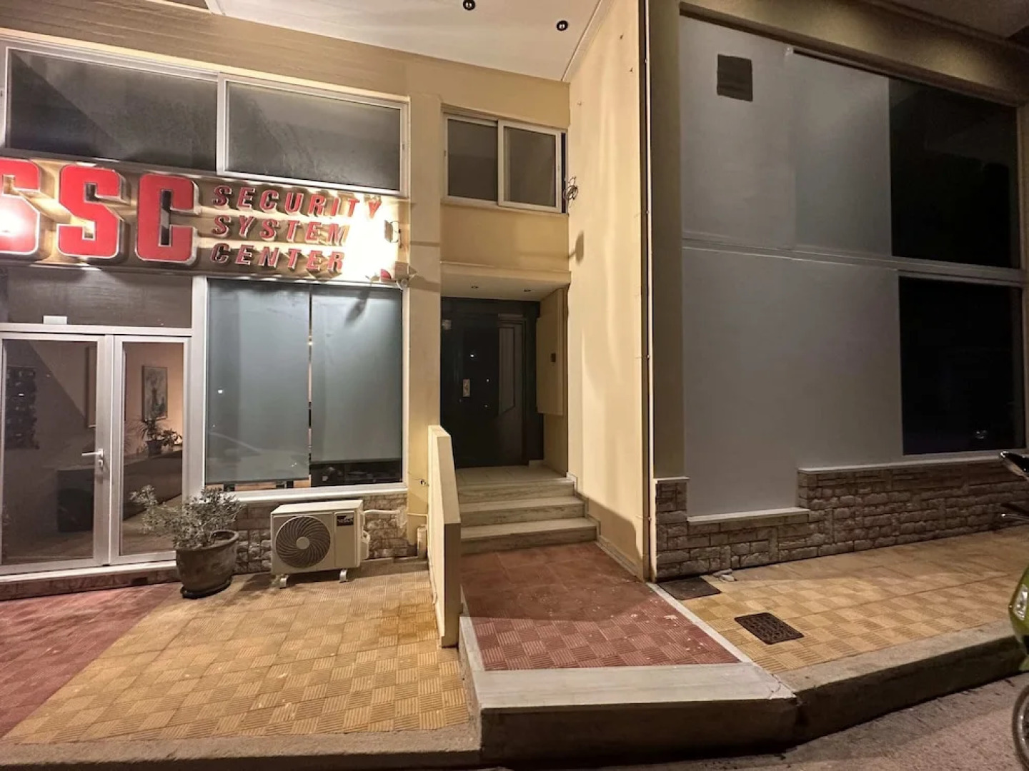 VerGian Brand New Apt at Agioi Theodoroi