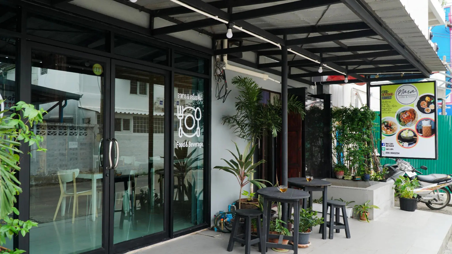Nara Cafe and Hostel Don Mueang