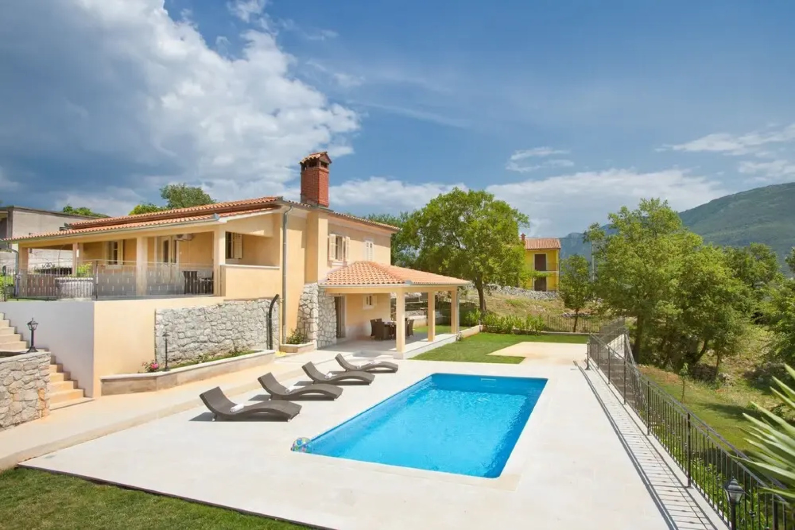 Villa Palachina Antishova