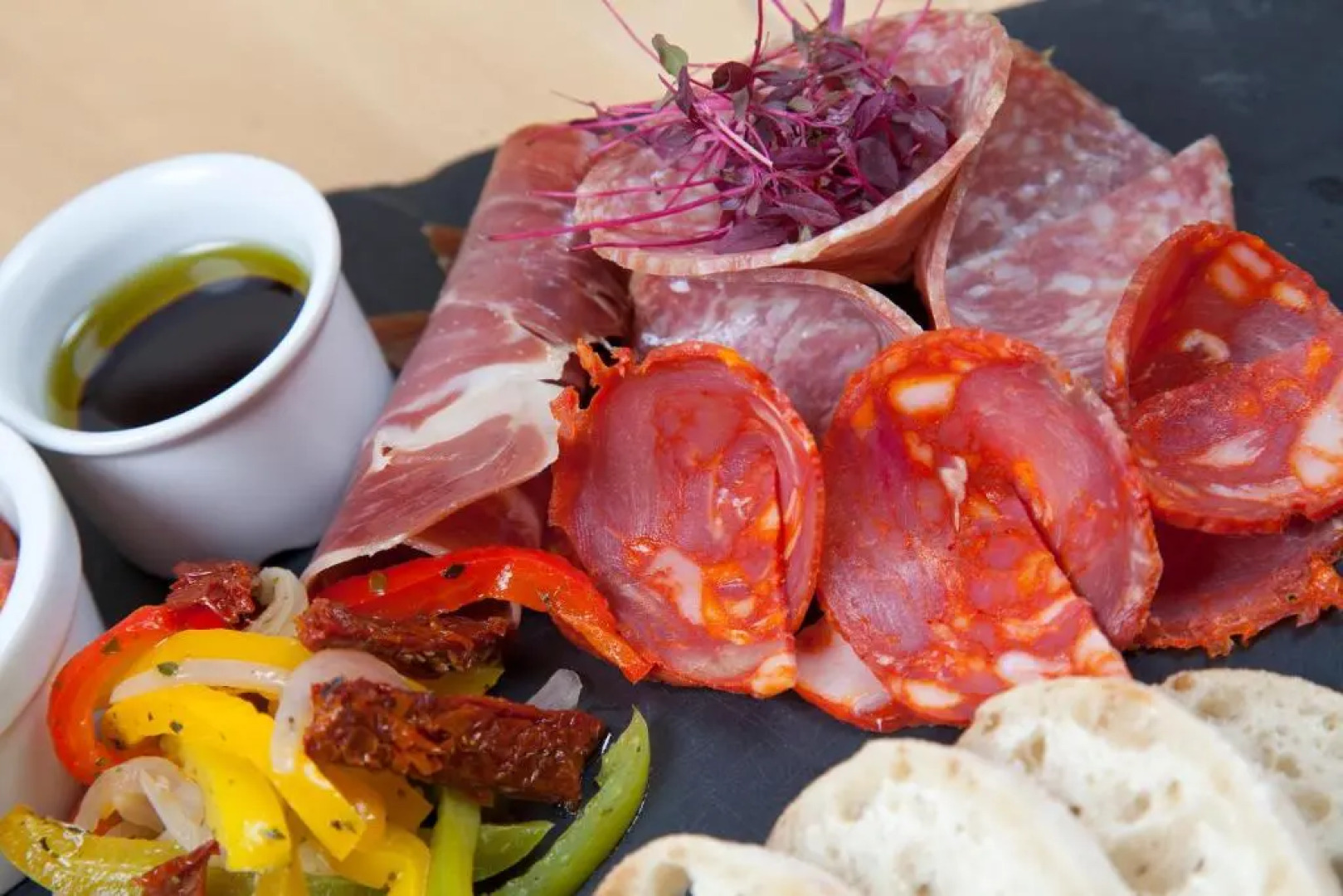 White Horse Inn & Restaurant