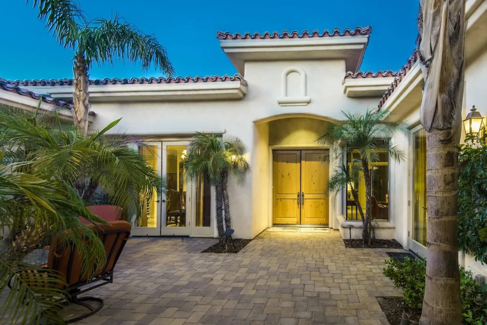 Rat Pack Retreat - Four Bedroom Home