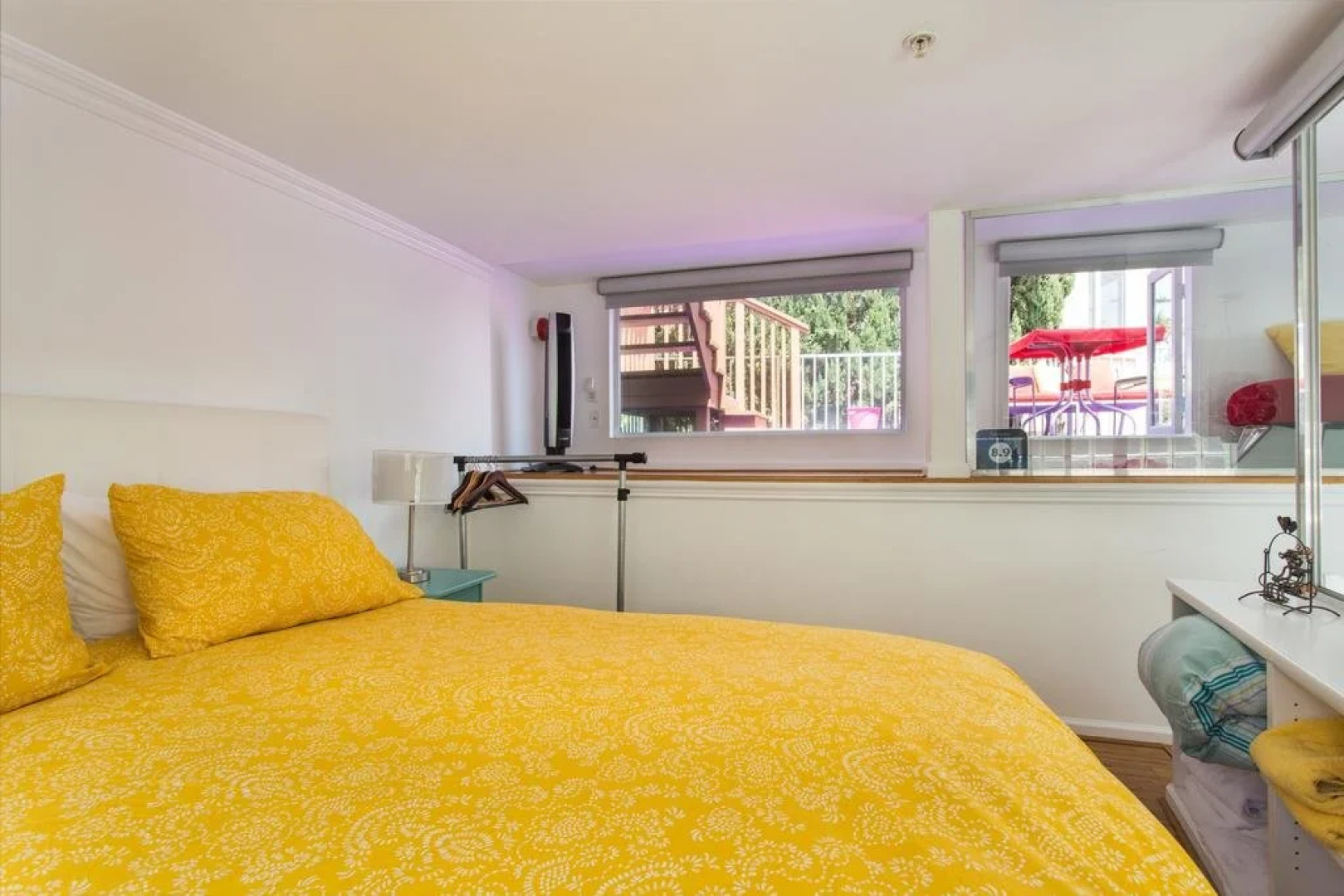 Beverly Hills Modern Guesthouse