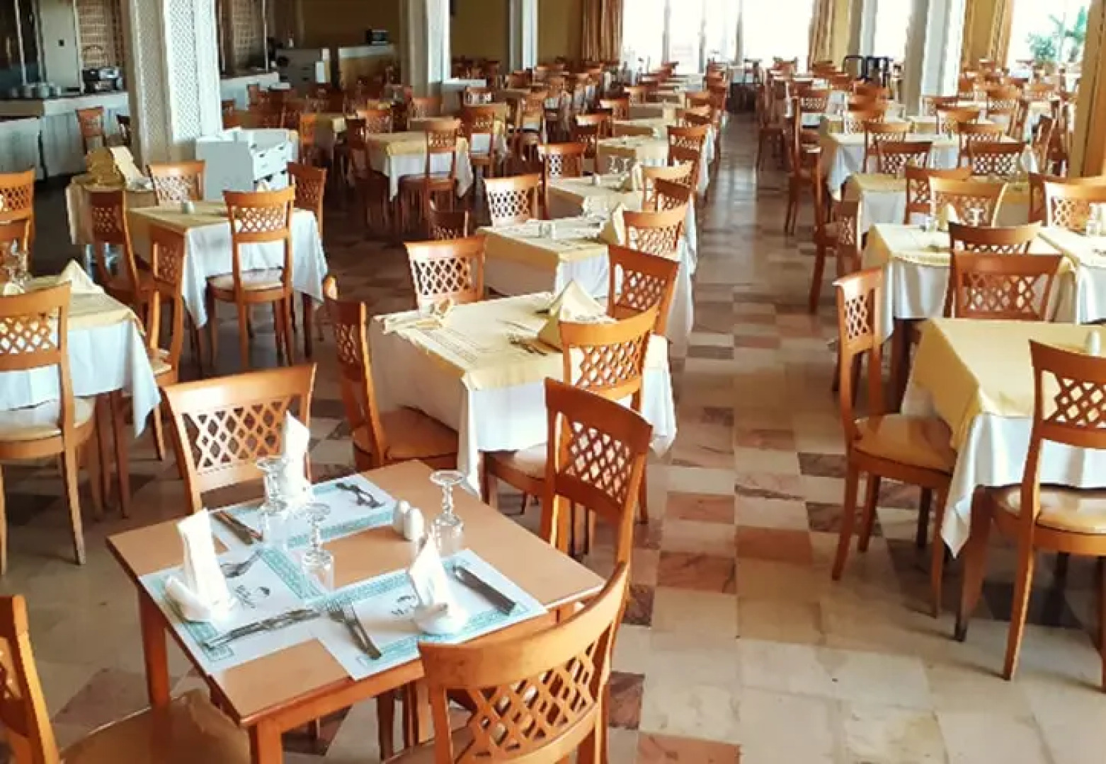 Golden Yasmin Mehari Tabarka