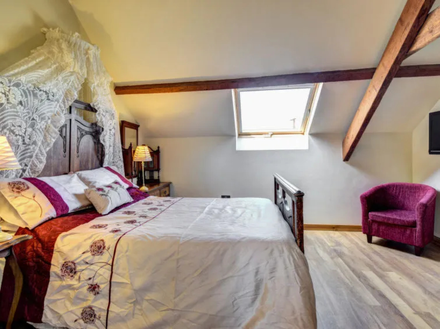 Holiday Home Sgubor y Rhyd