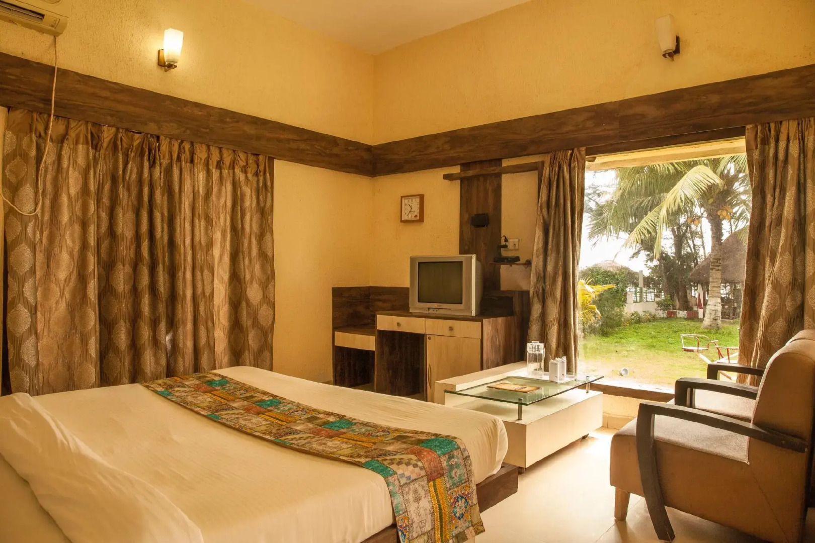 The Candlewood Park Beach Resort