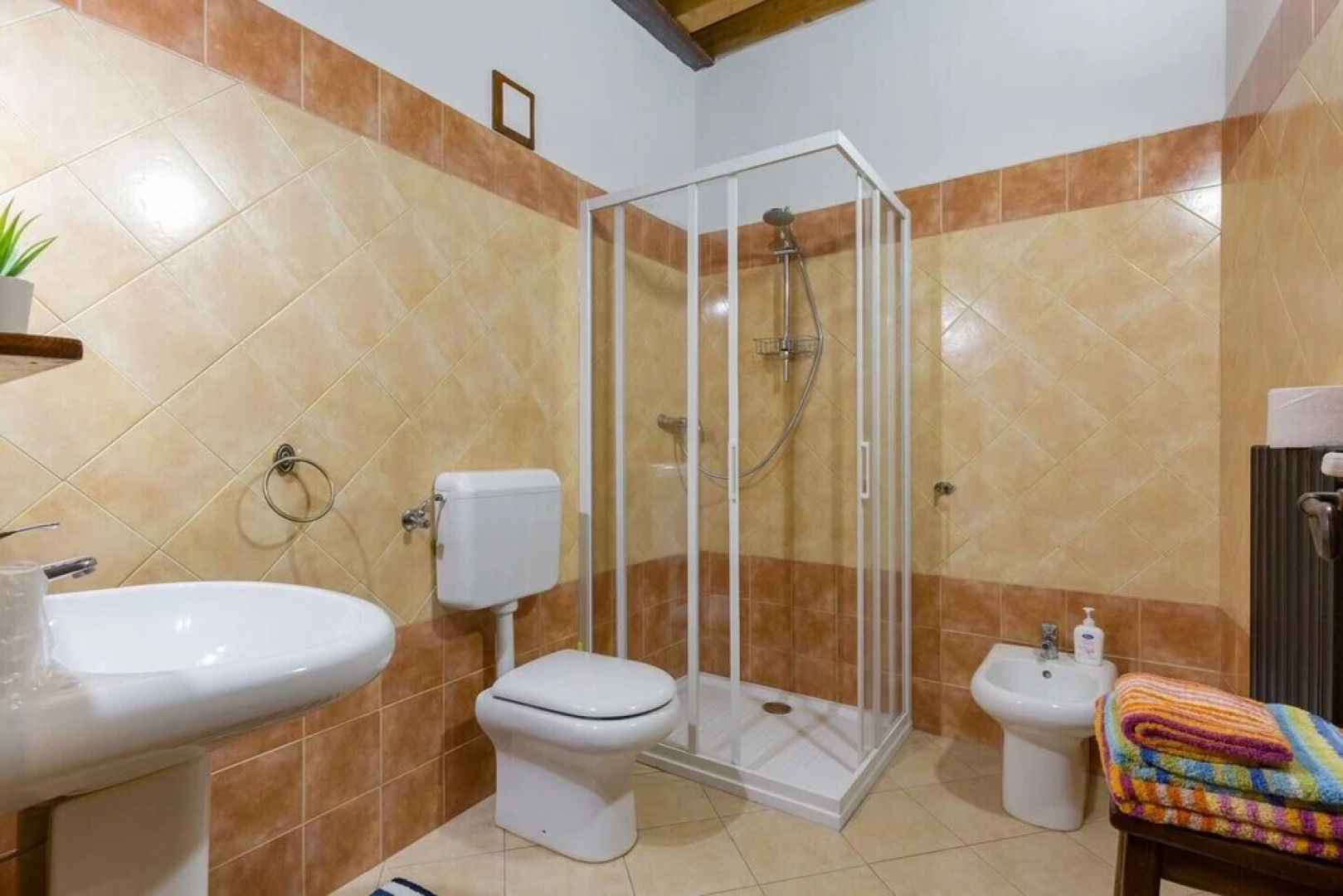 Casale Medievale-Per La Dolce Vita