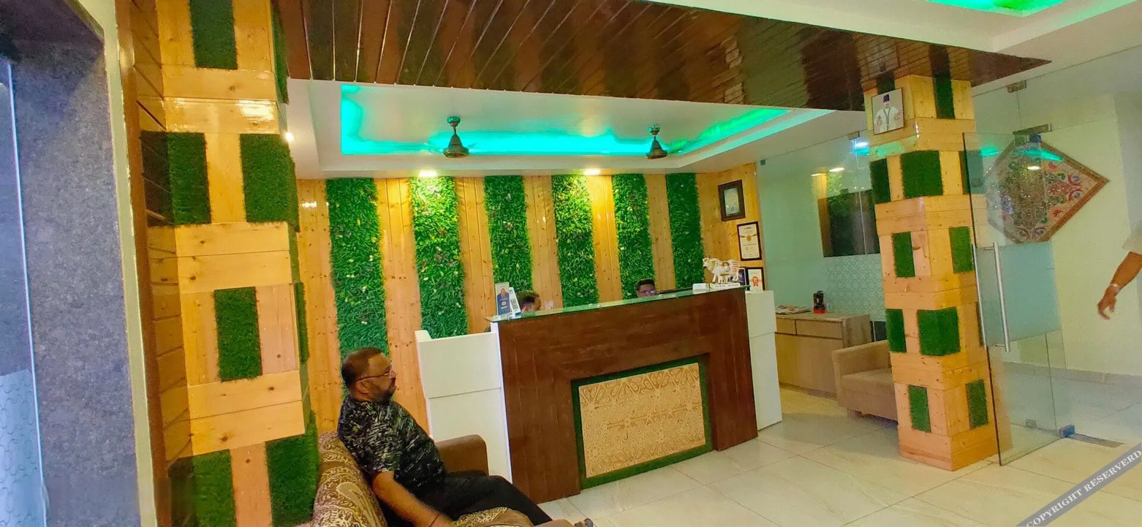 Safari Hotel & Resort