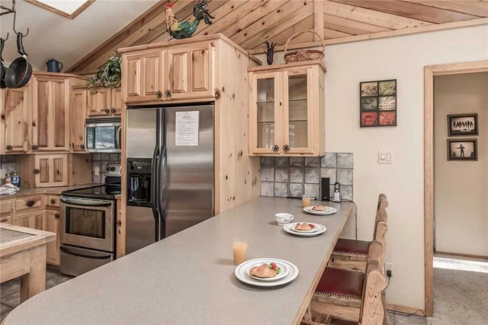 Rettigs Rustic Retreat - Three Bedroom Cabin