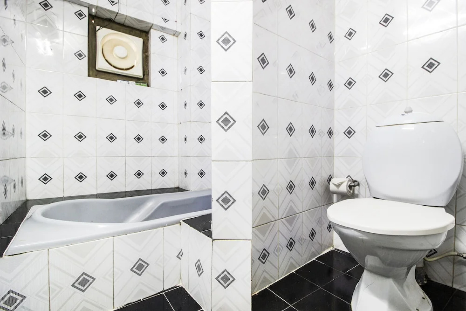 FabHotel Mayfair Inn