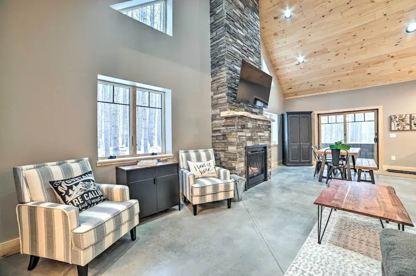 Bellaire Family Cabin: All-season Retreat!