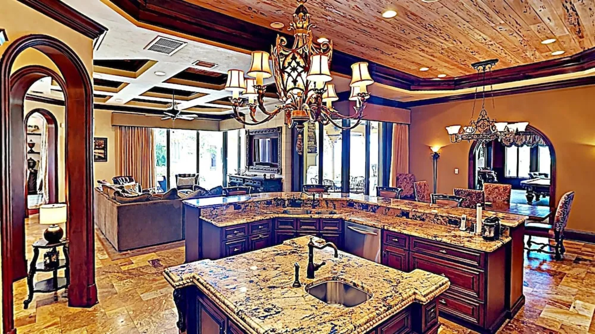 Tierra Verde St Petersburg Waterfront Estate by TechTravel