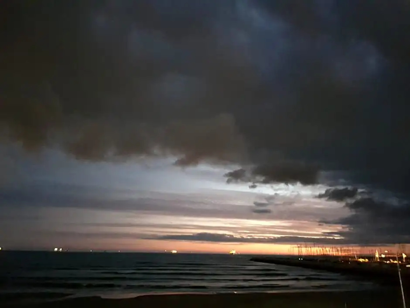 Hotel Restaurant Calypso, à 10 m de la plage