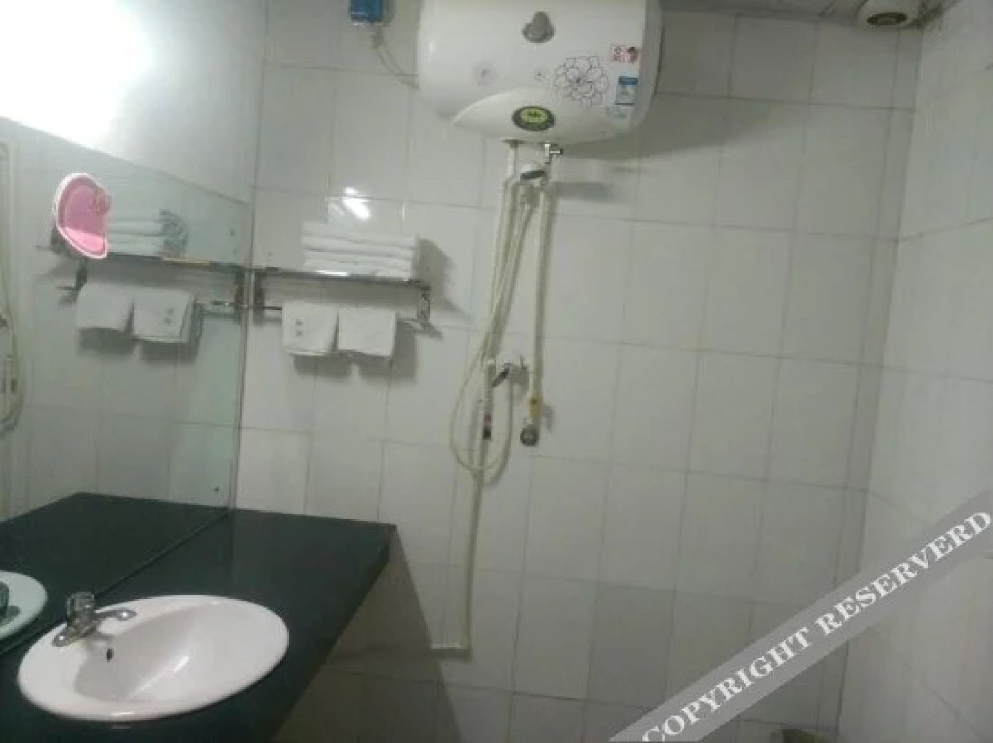 Bayun Hotel (Wuyuan Bus Station)