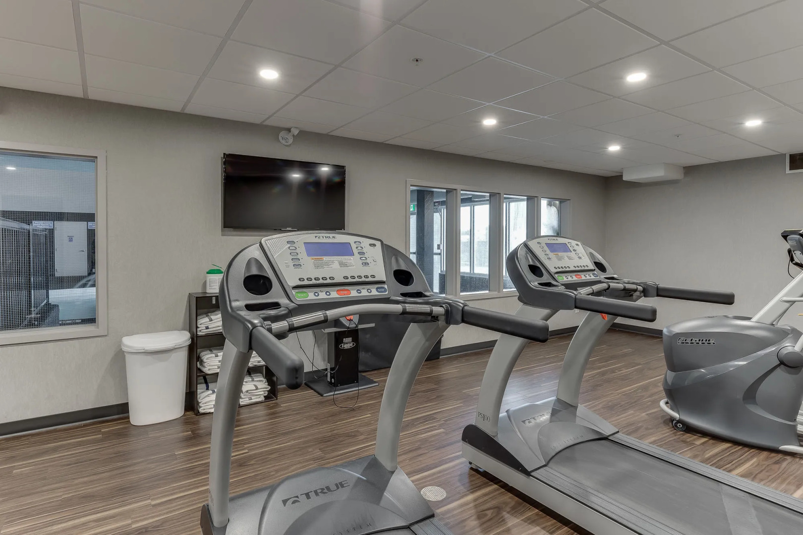 Home Inn & Suites Saskatoon South