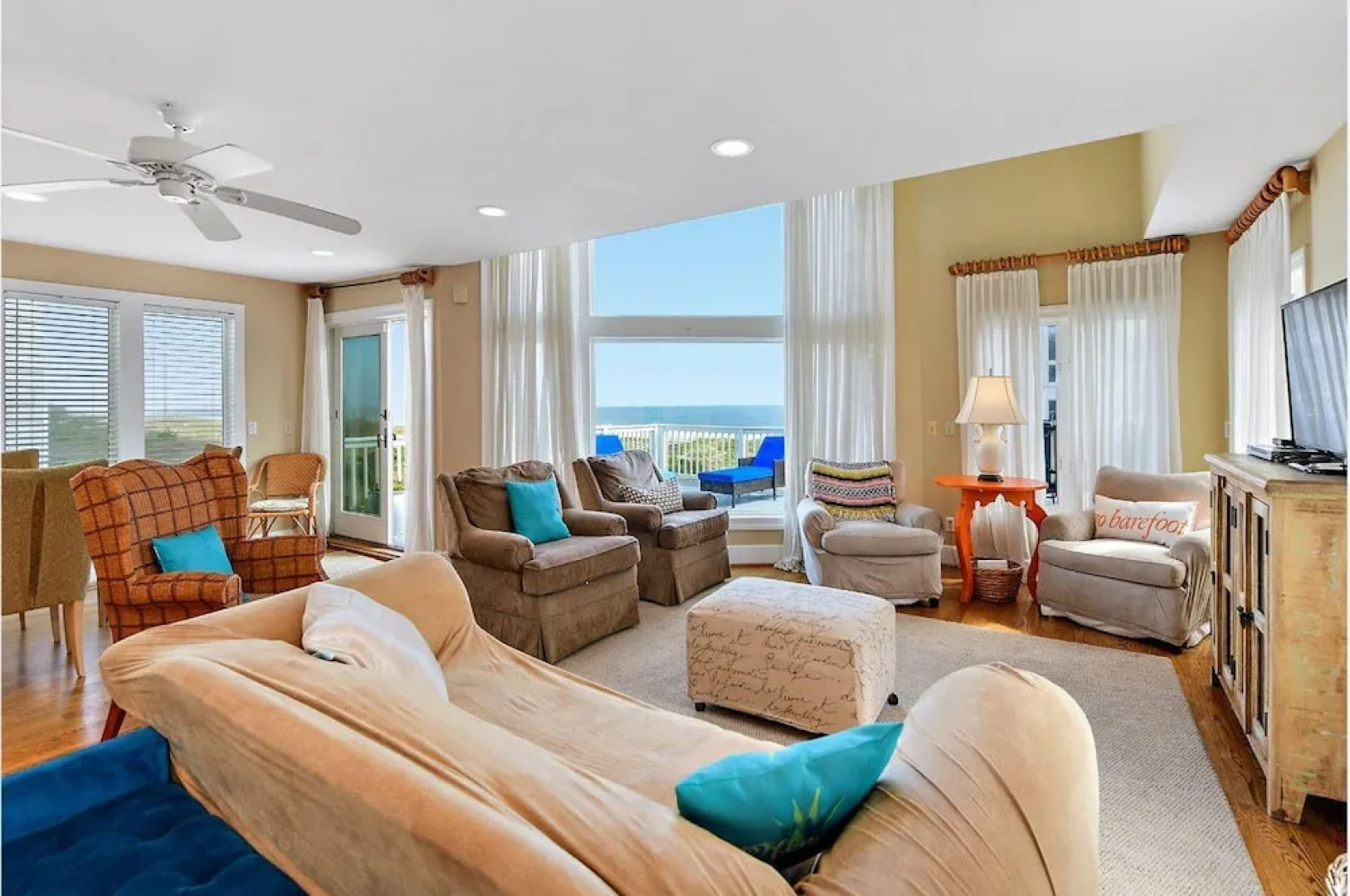 The Curves #1 40107 Owens Ct by Long & Foster