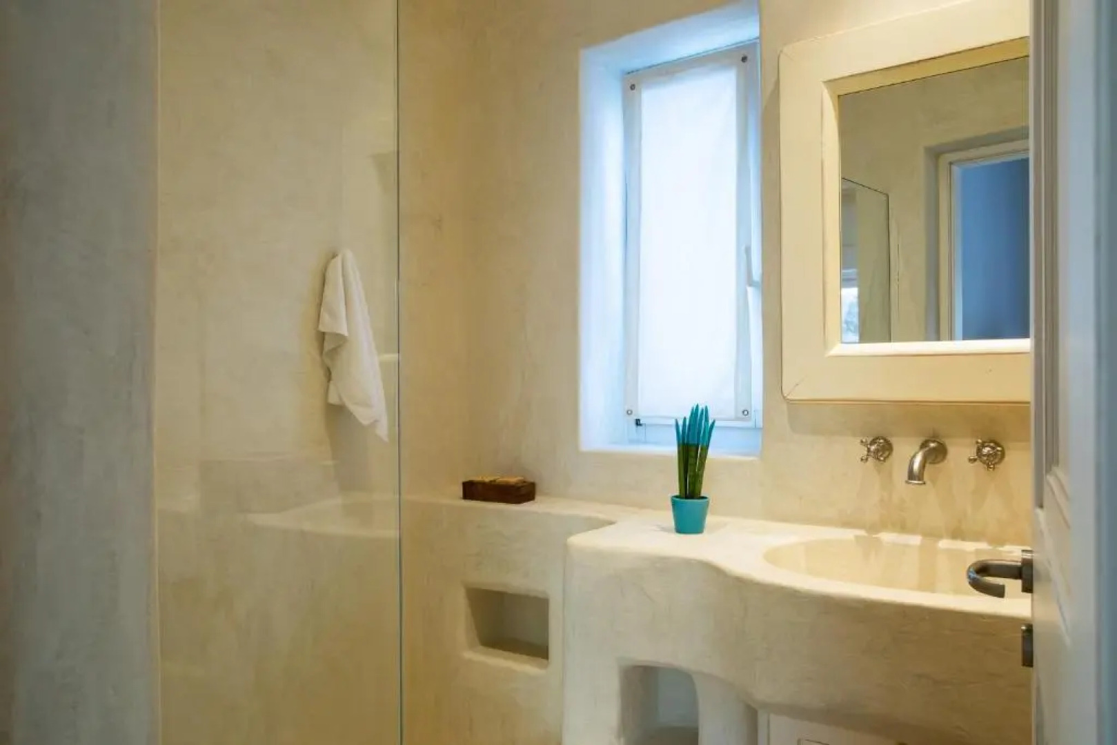 Zen Residence in Lia beach