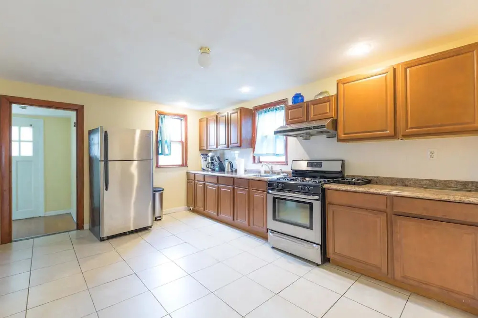 Airy Apartments by Starlight Suites