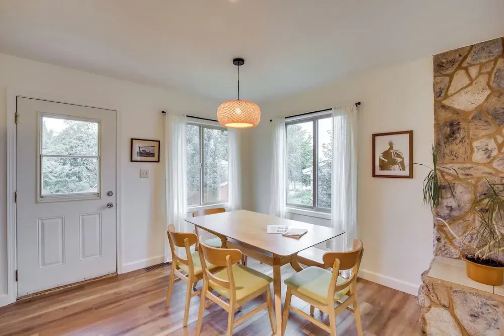 Serene Palmer Home: Walk to Downtown & Riverfront!