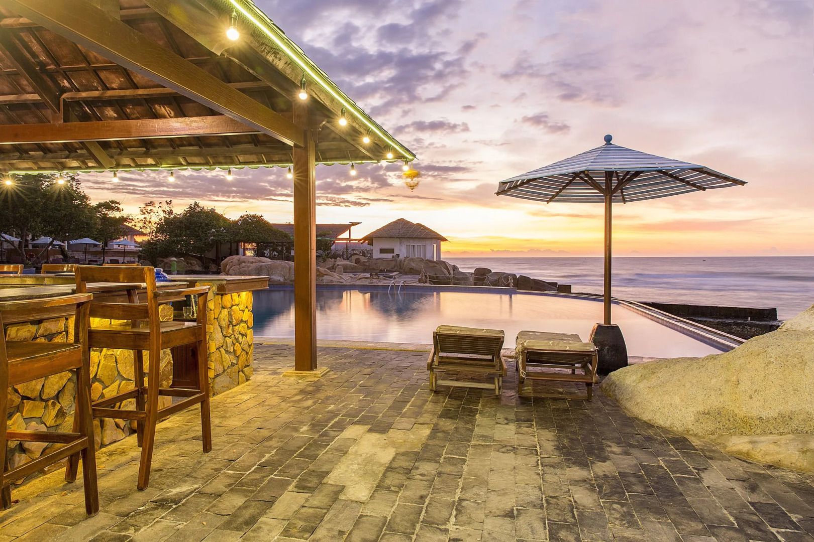 Rock Water Bay Beach Resort & Spa