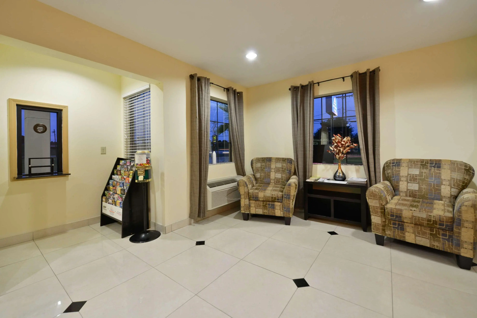 Americas Best Value Inn & Suites Lake Charles at I-210 Exit 11