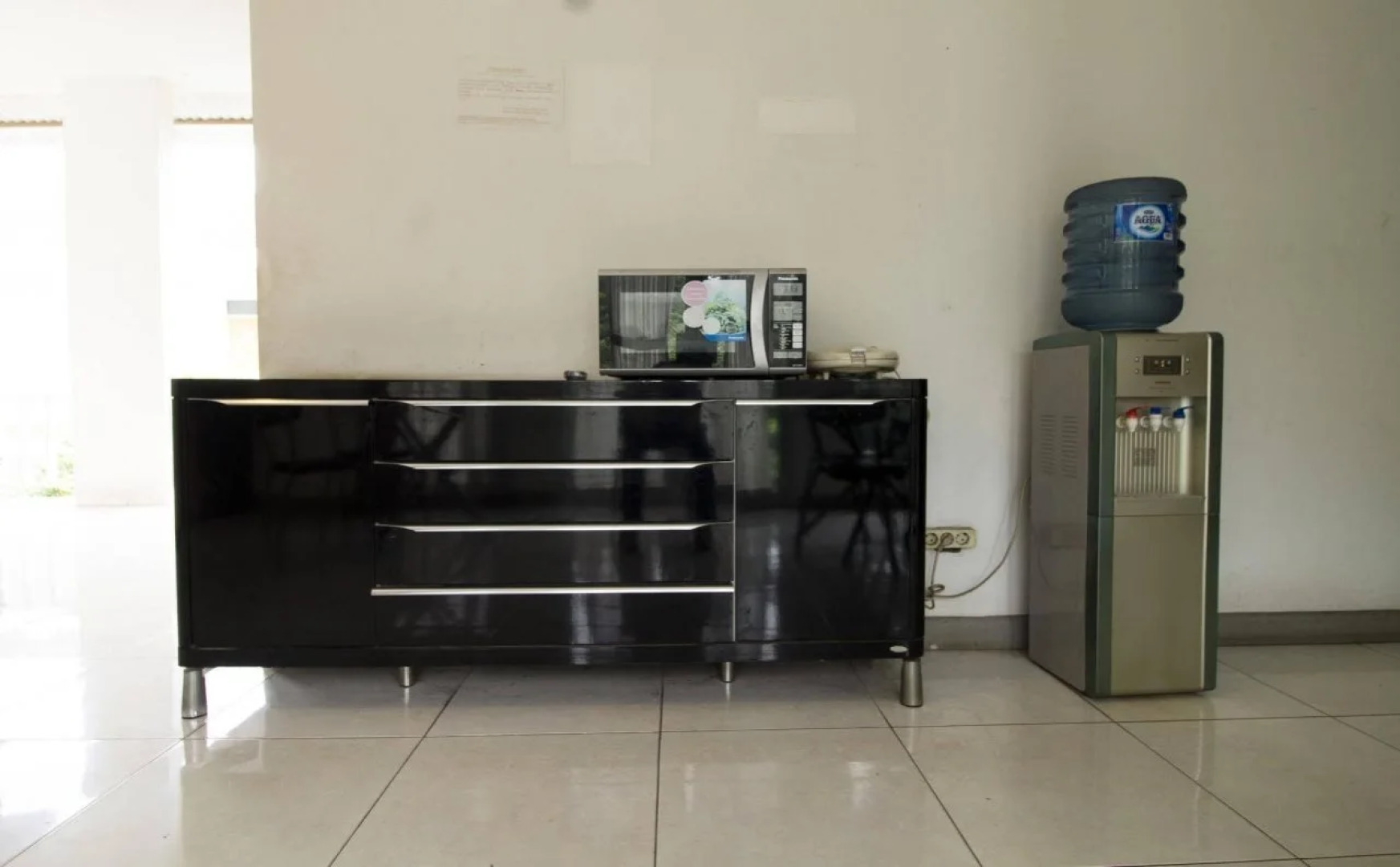 RedDoorz Plus near Lippo Karawaci