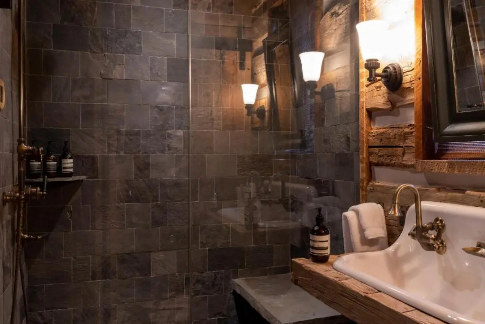 Eleven Experience Taylor River Lodge