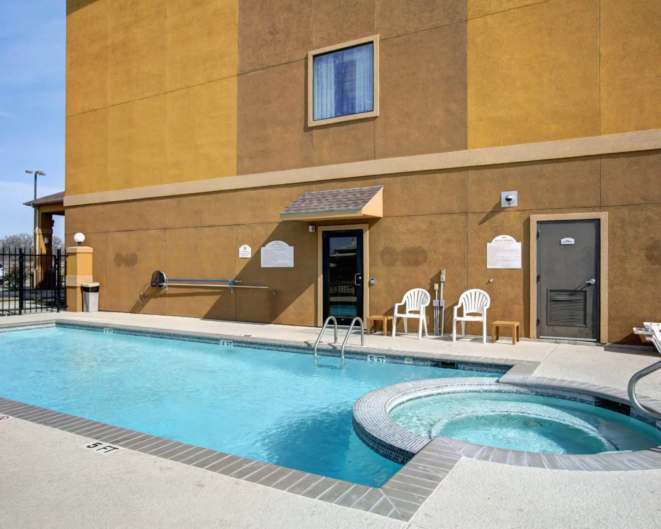 Comfort Inn & Suites Navasota