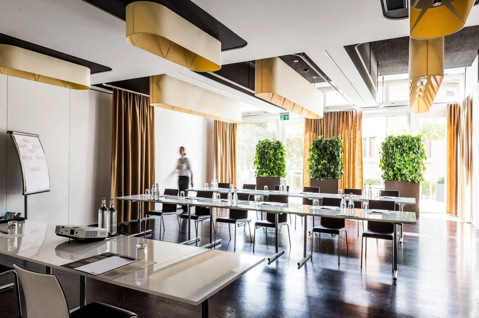 Hotel APART Welcoming I Urban Feel I Design