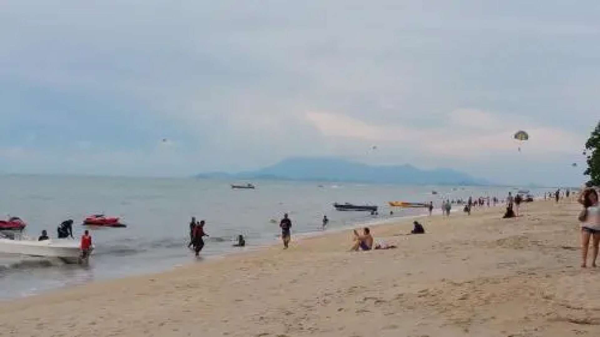 By the Sea- Pool and Sea View
