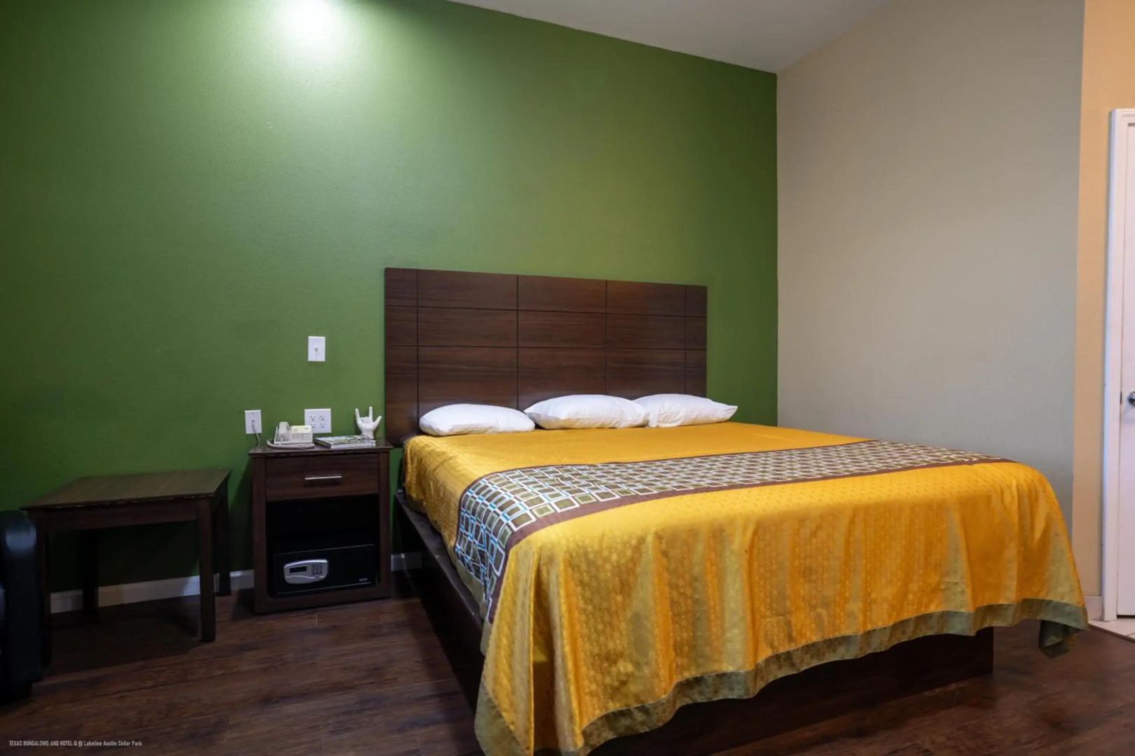 Texas Bungalows Hotel & Hotel Que at Lakeline Austin Cedar Park