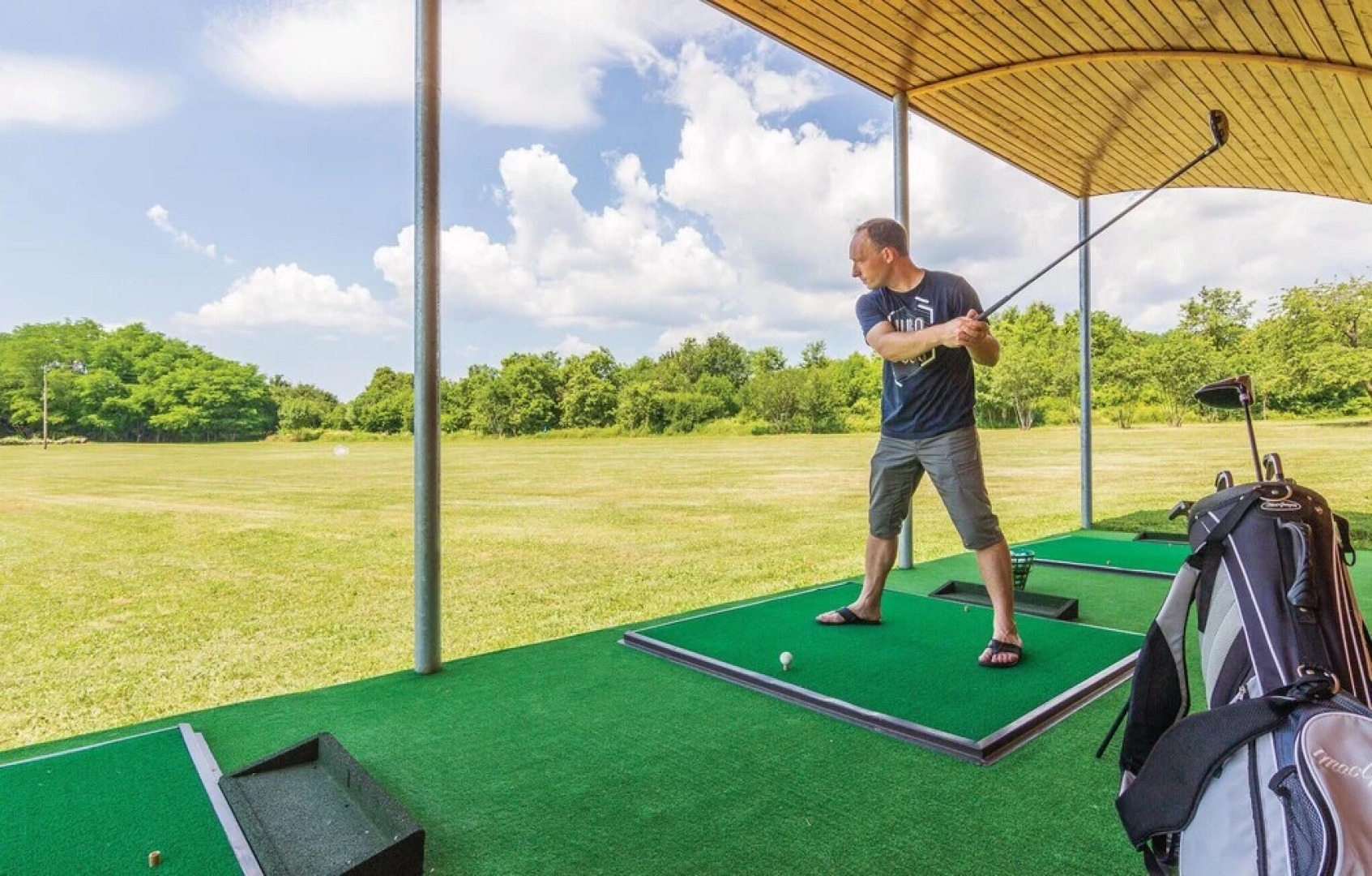 Awesome Home in Sumber With Sauna, Wifi and 7 Bedrooms