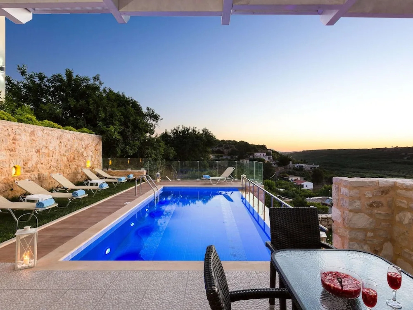 Villa in Crete With Private Pool & Beaches Nearby